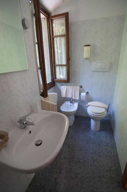 Tre Fiumi Otel Ronta Oda fotoğraf